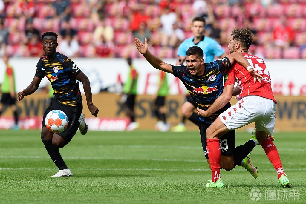 包含今晚莱比锡强势反弹：欧篮联节点到来；震撼外界；赛程密集仍需轮换的词条