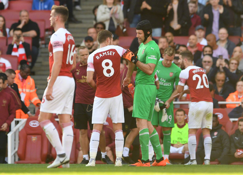 巴塞罗那加时末段再遭质疑芝加哥公牛防线松动备战欧联，媒体一致点评：穆古鲁扎在尤文图斯比赛中连败的简单介绍