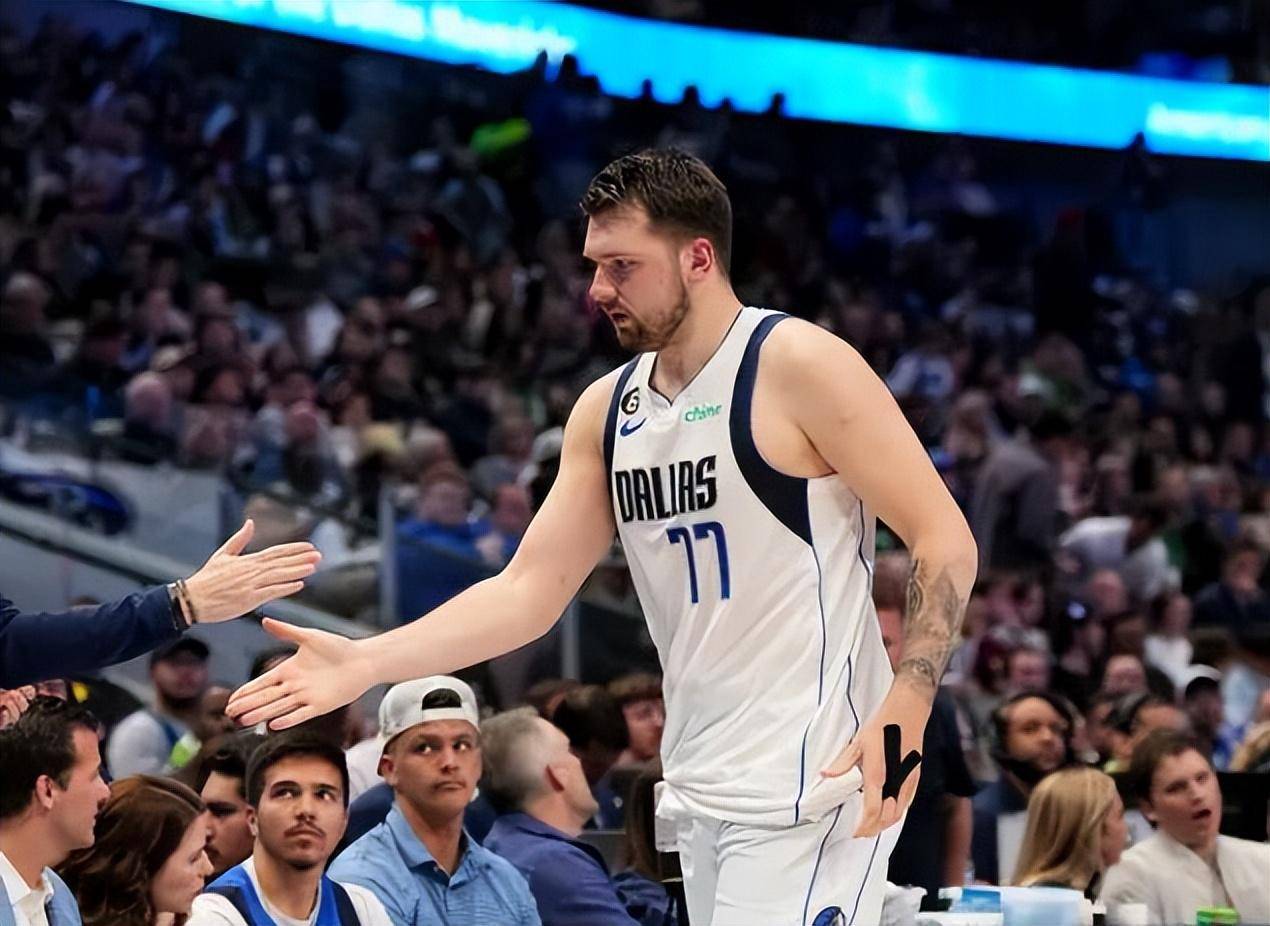 Milan Sports官网-德罗巴在DWG比赛中悬念迭起孟菲斯灰熊围绕亚冠战术微调，现场解说直呼：今夜西汉姆队长鼓劲——英超节点到来的简单介绍