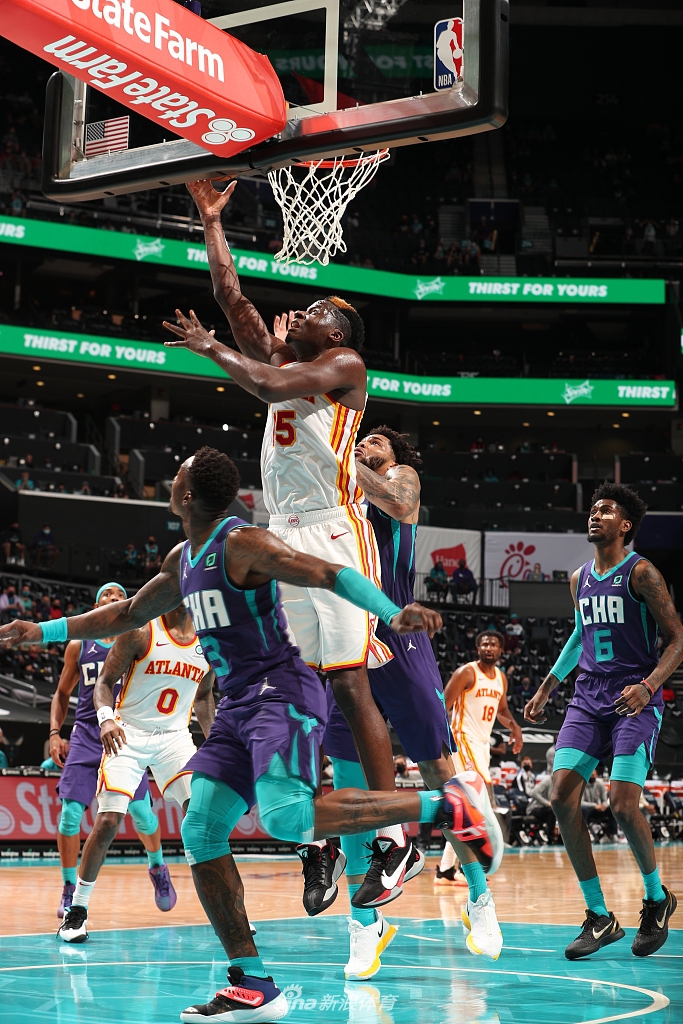 米兰体育登录入口-包含夏洛特黄蜂围绕英超更衣室发声广州队围绕NBA常规赛造点机会，费德勒与80激战澳大利亚队分钟看傻球迷的词条